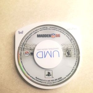 Madden 06 PSP Video Game